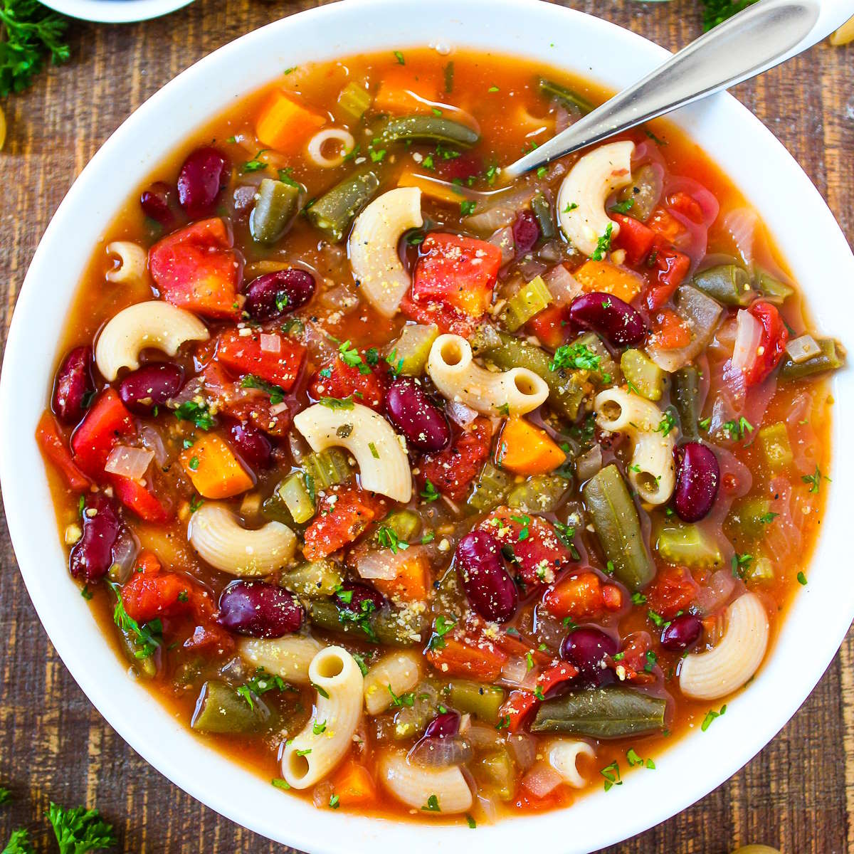 Vegan Minestrone Soup: Hearty Italian Tradition, Plant-Based Twist